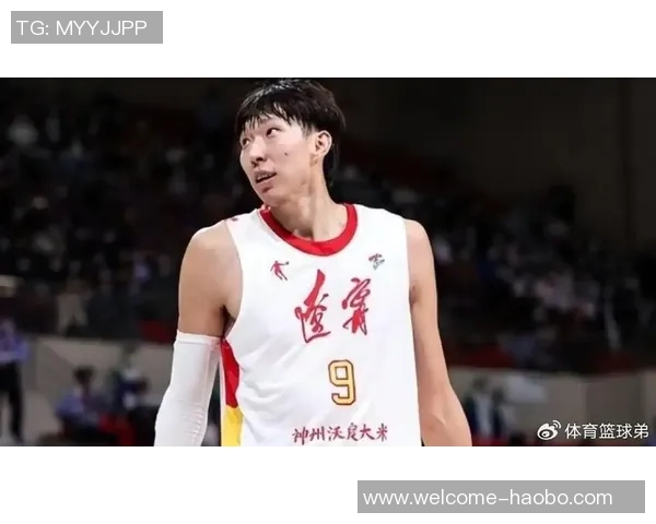 媒体人分析周琦单打风格对球队进攻流畅性的影响与战术调整建议