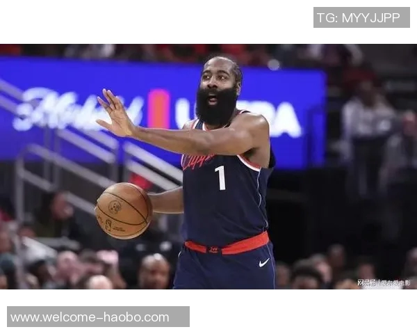哈登半场表现低迷仅得6分助攻却有8次助攻球队面临挑战