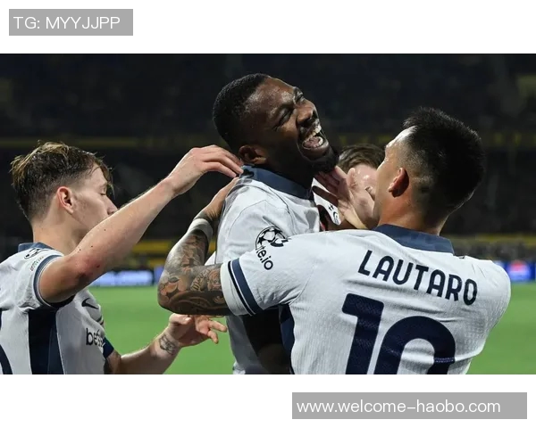 德温特调侃帕夫洛维奇进球方式不明助攻是否算数引发热议